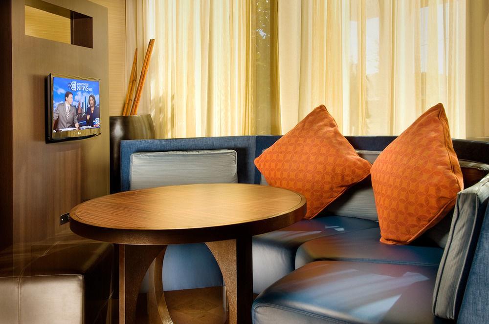 Courtyard By Marriott Tyler Hotel Buitenkant foto