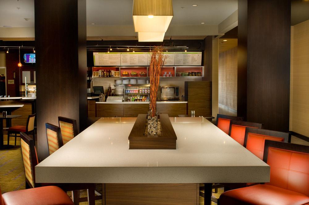 Courtyard By Marriott Tyler Hotel Buitenkant foto