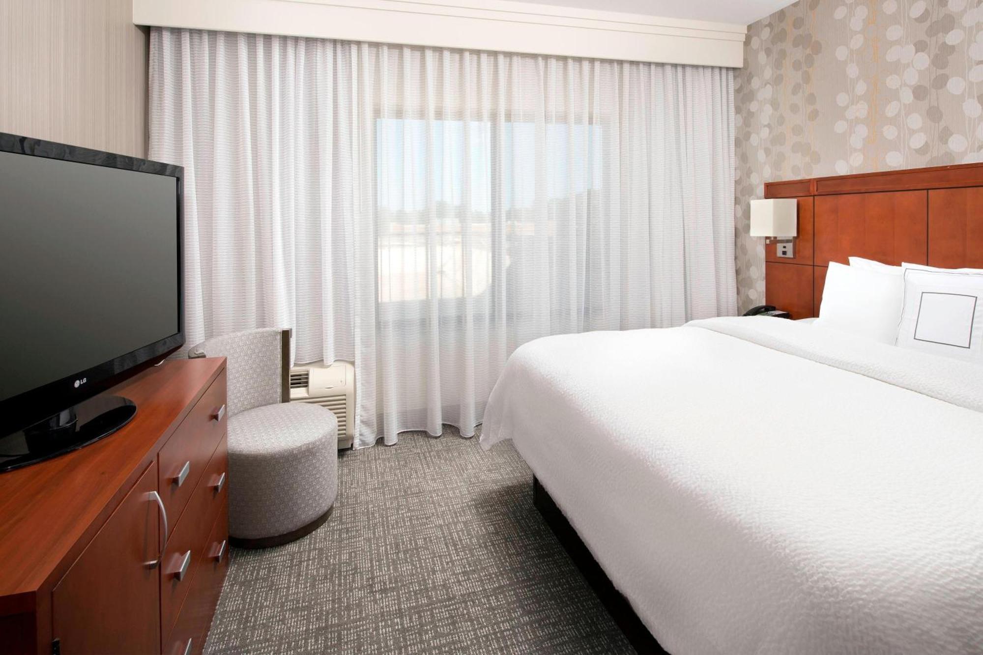 Courtyard By Marriott Tyler Hotel Buitenkant foto