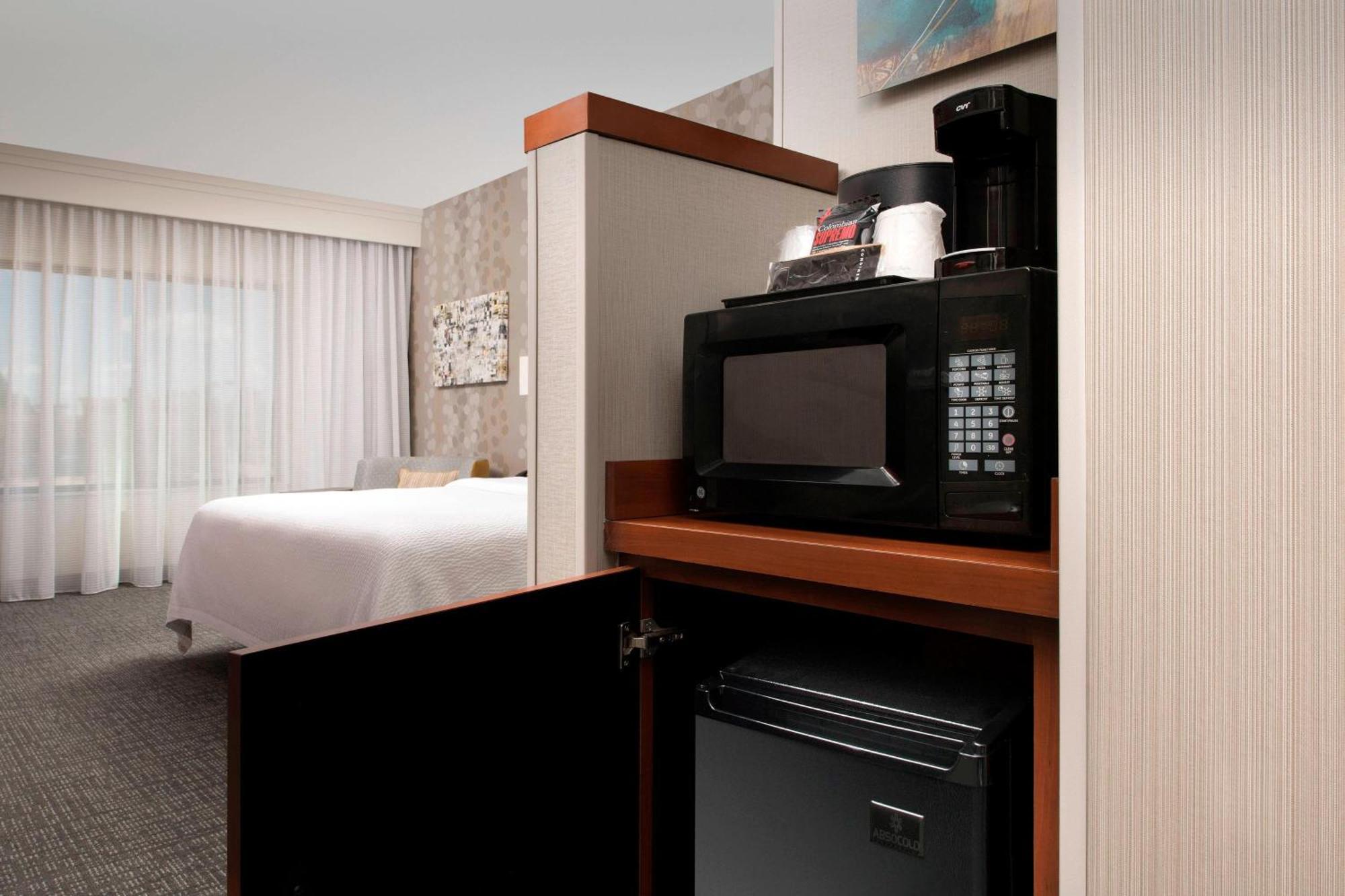 Courtyard By Marriott Tyler Hotel Buitenkant foto