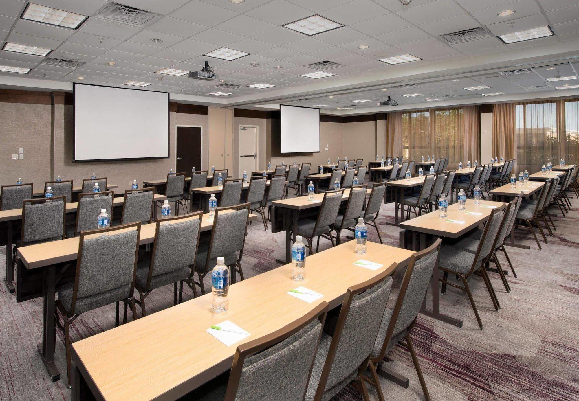 Courtyard By Marriott Tyler Hotel Buitenkant foto