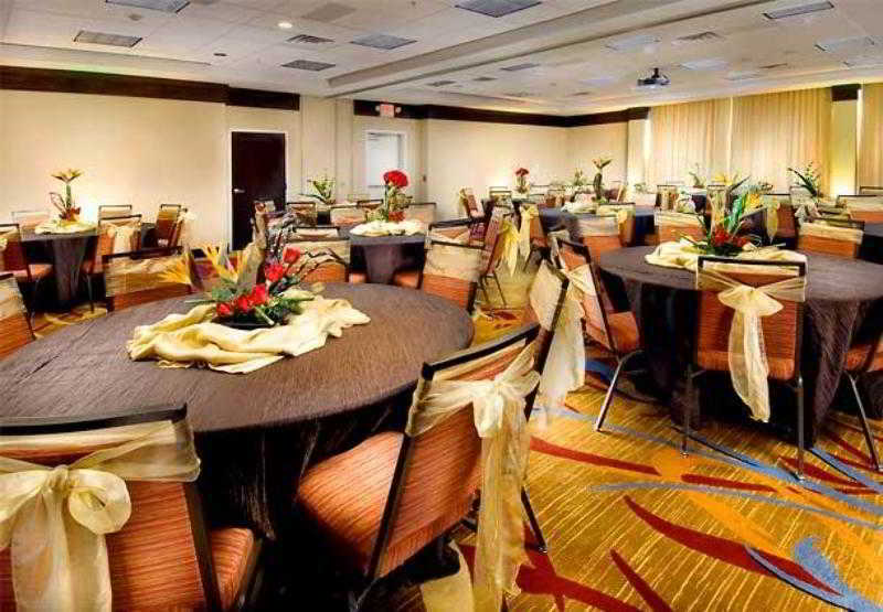 Courtyard By Marriott Tyler Hotel Buitenkant foto